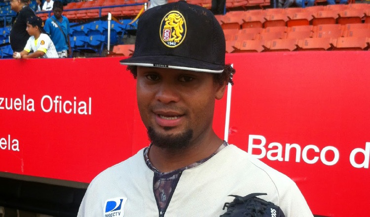 Corpas tiene experiencia en el béisbol venezolano.