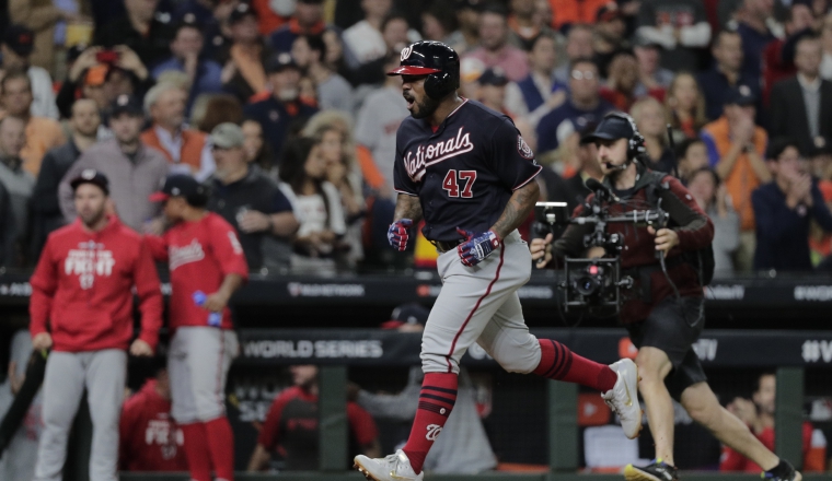 3.  Howie Kendrick pegó el cuadrangular que cambió el destino de Washington. 