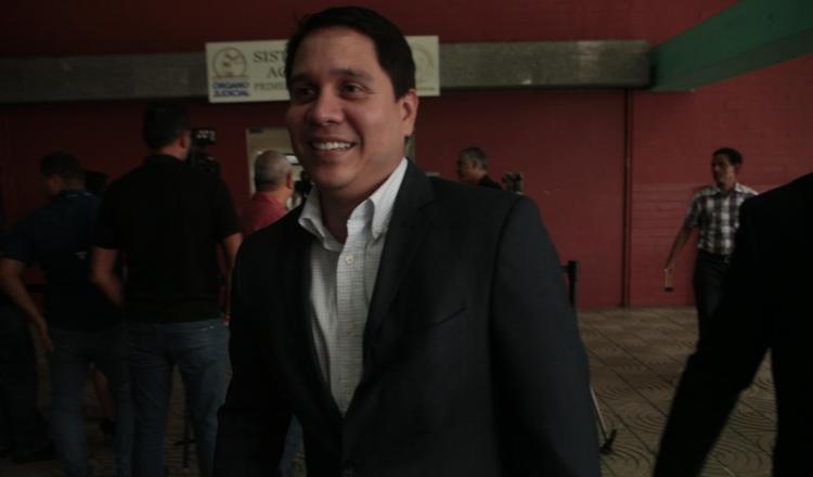 Mario Pérez, exdirector de Pandeportes. Víctor Arosemena