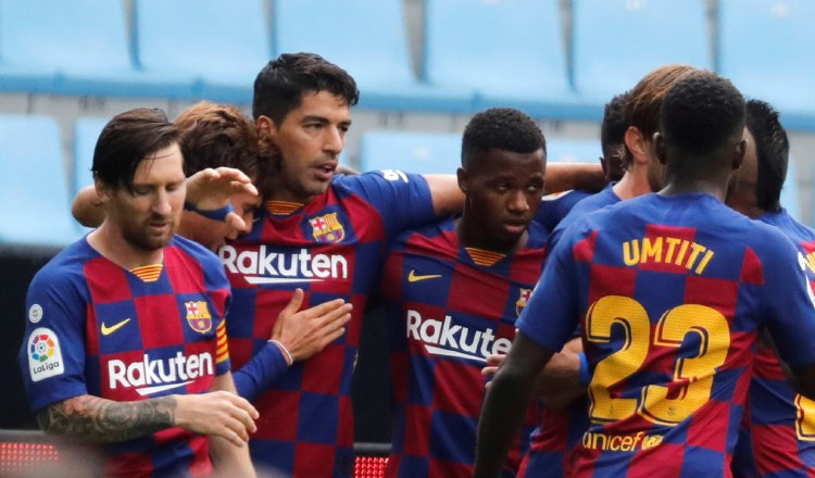 Jugadores del equipo del Barcelona. Foto:EFE