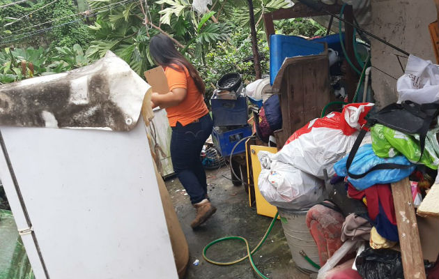 Las casas resultaron inundadas debido a la obstrucción de una quebrada cercana, en Pedregal.