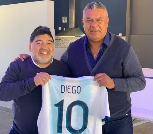 Diego Maradona Recibe Camiseta De Argentina Del Federado Chiqui Tapia Panama America