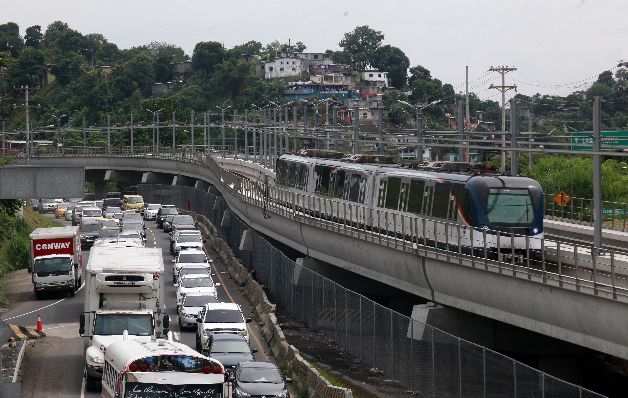    Estación del metro abre sus puertas con  2 meses de retraso 