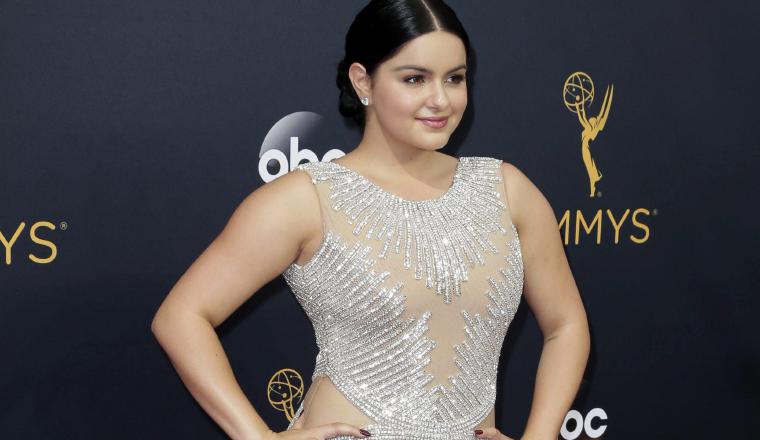 Ariel Winter: La protagonista de Modern Family se sumó al “look” con transparencias y brilló. Llamó la atención por una pieza de Yousef Al- Jasmil, que anteriormente había lucido Kylie Jenner.