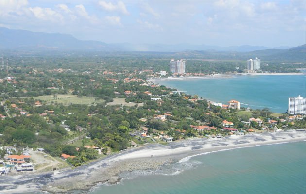 Residentes Pretenden Cobrar Entrada A Playa Coronado | Panamá América