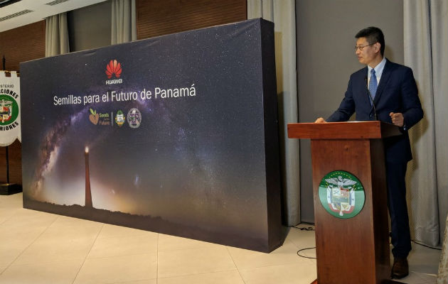 Charls Desheng Che, Huawei Panamá .