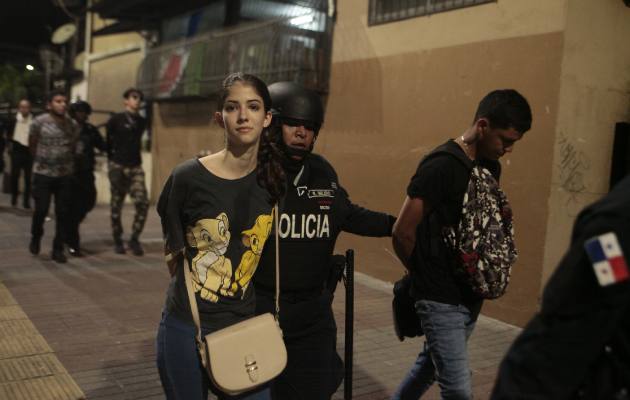 Entre los detenidos durante las protestas contra las reformas constitucionales hay ciudadanos extranjeros.