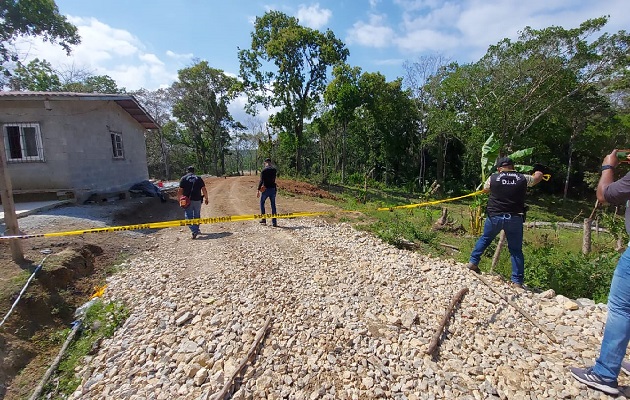 El cuerpo de Carlos Eduardo Ávila alias “Agüita” fue encontrado en una finca apartada en Buena Vista, con múltiples heridas ocasionadas con un machete.