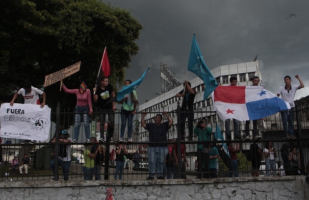 En 2019, una serie de protestas masivas forzaron al presidente Laurentino Cortizo a retirar de la Asamblea Nacional (AN/Parlamento) un polémico paquete de reformas constitucionales. Foto: EFE