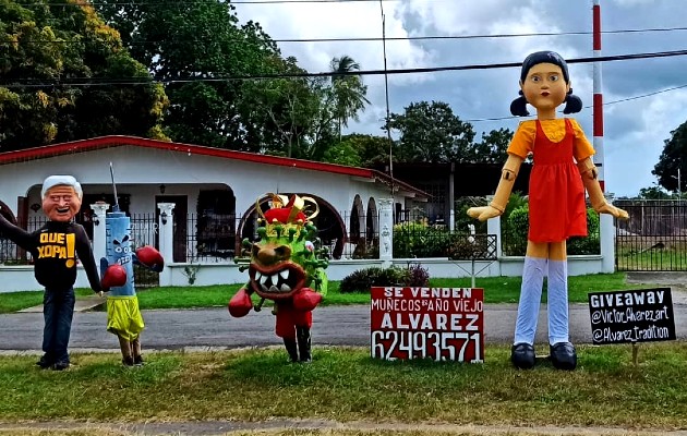 Los muñecos de Año Viejo son exhibidos durante todo el mes de diciembre. Foto / @victor_alvarez_art