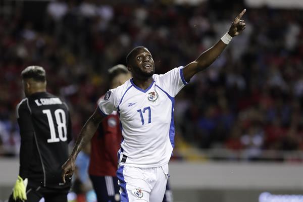 José Fajardo de Panamá festeja su gol contra Costa Rica en la Liga de Naciones. Foto: EFE