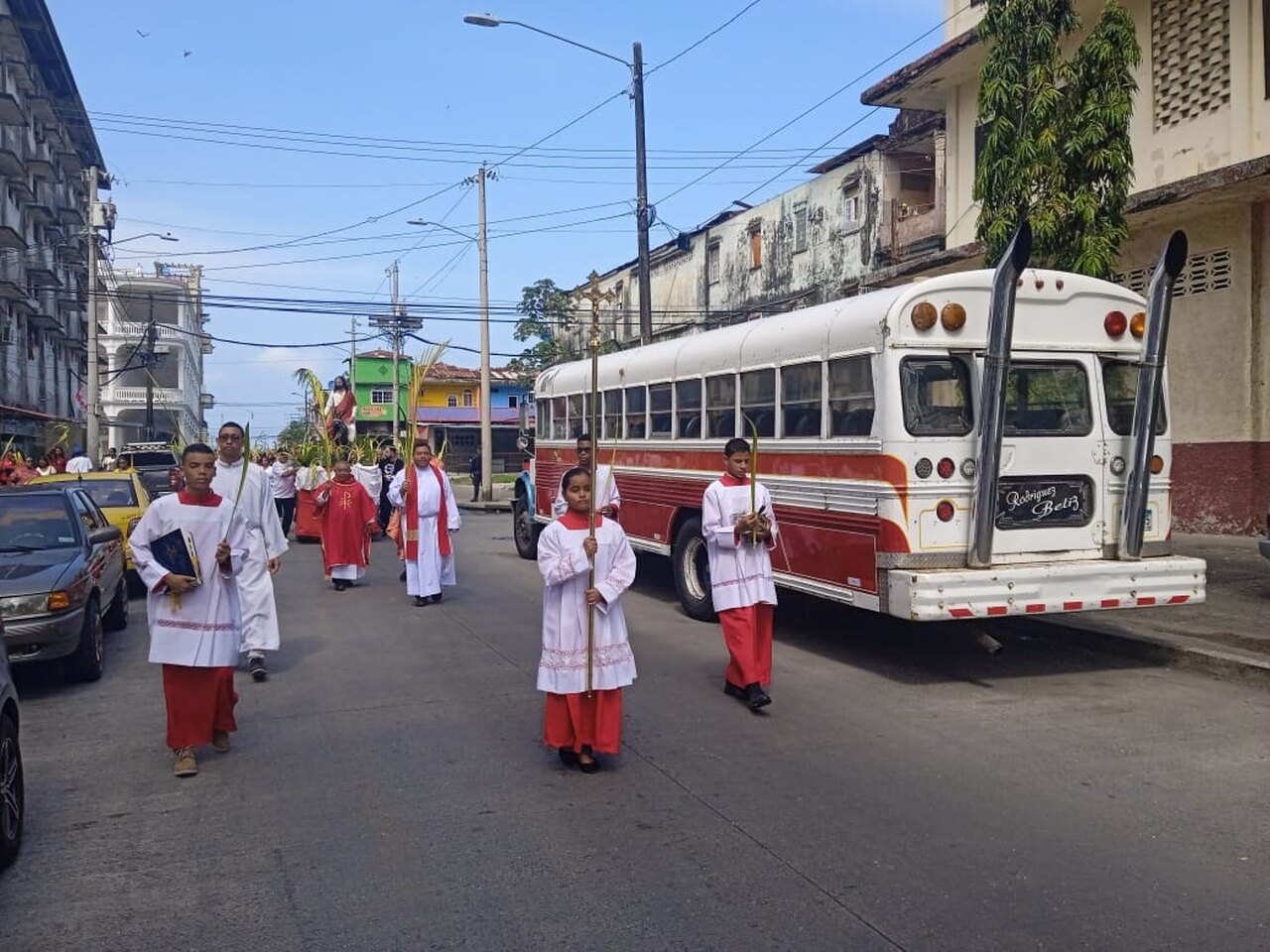 Procesiones en calles de Colón. Foto/Diomedes Sánchez