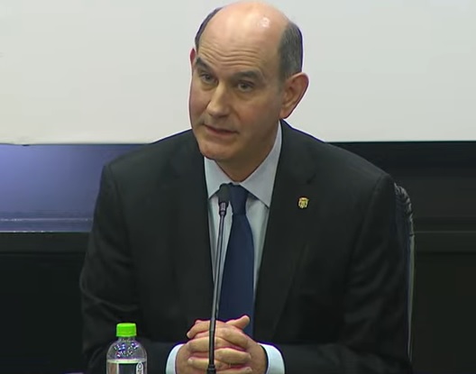 Felipe Chapman, ministro de Economía y Finanzas.