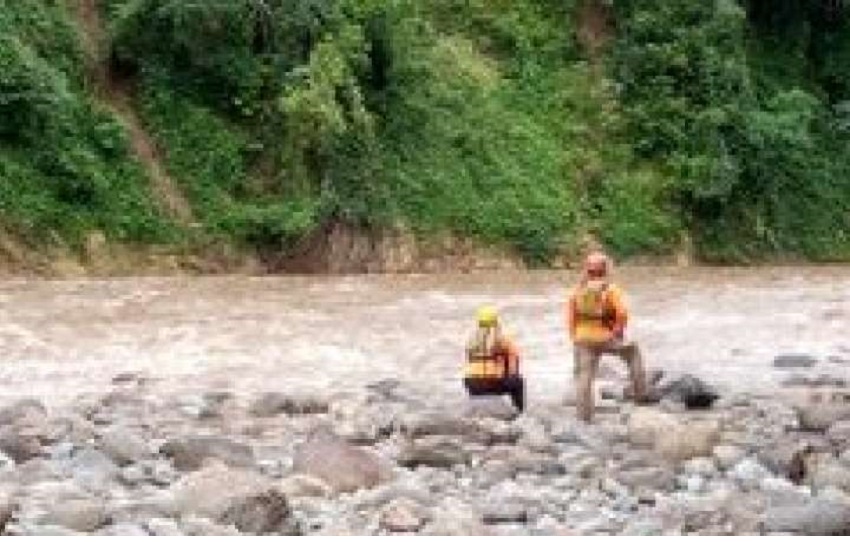 Miembros del Sinaproc llevan a cabo los operativos para encontrar a esteciudadana. Foto. Sinaproc