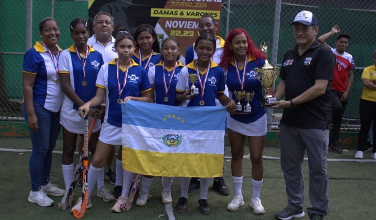 Colón ganó el título en la rama femenina. Foto: Cortesía