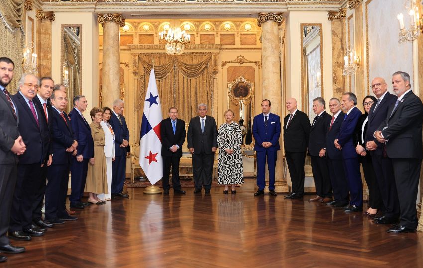 El presidente, José Raúl Mulino, recibió al presidente electo de Venezuela Edmundo González Urrutia. Foto: Cortesía