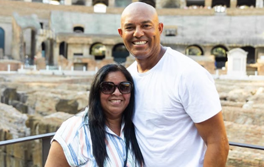 Mariano Rivera junto a su esposa Clara.