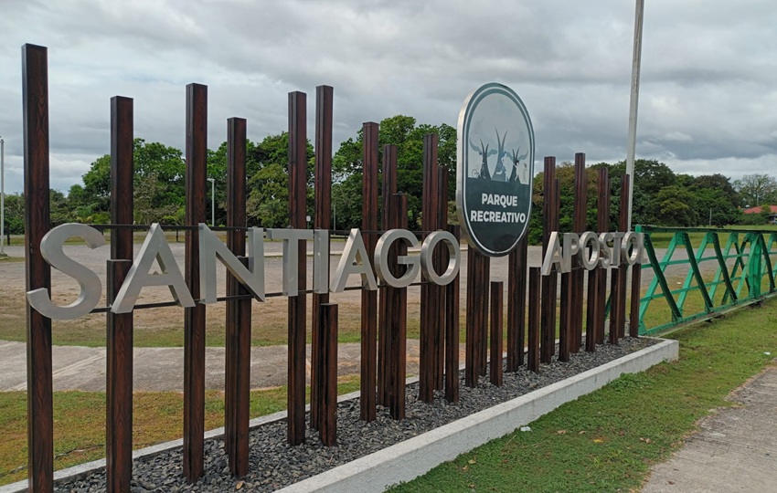 El parque Santiago Apóstol es muy visitado por personas de distintas partes.