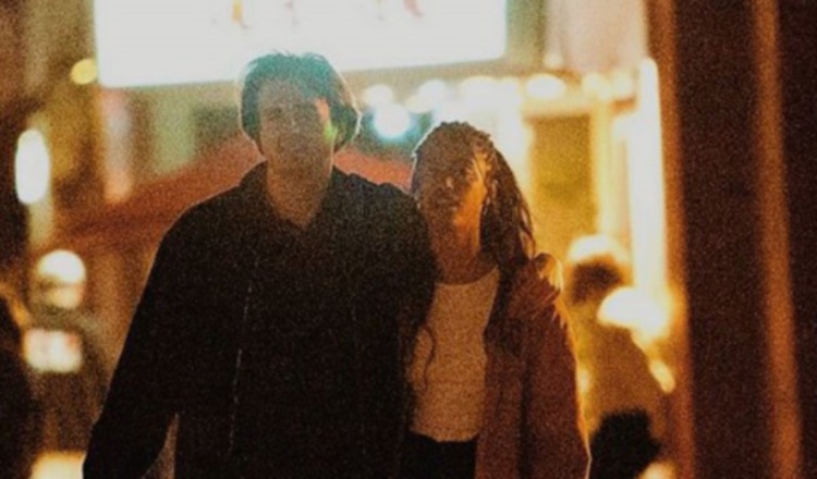 Malia Obama y su novio. Foto: Instagram