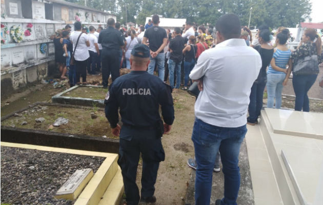 Sus restos reposan en el cementerio municipal de David. Foto: José Vásquez