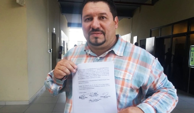 Samid Sandoval resultó electo como diputado y alcalde.  Foto de Adiel Bonilla