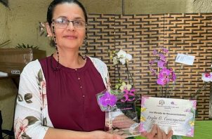 Se hizo entrega del reconocimiento a los orquideólogos cuyas plantas fueron destacadas durante el evento ferial por jueces nacionales. Foto. José Vásquez